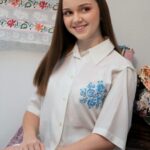 Košulja sa svetlo plavim cvetnim motivom